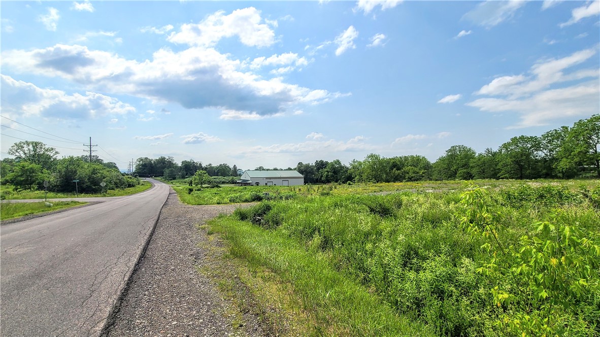 Cayuga Vista Lane, Lansing, New York image 10