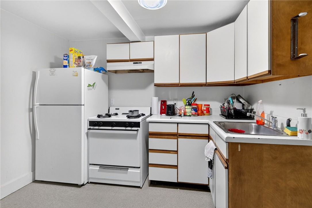 204-208-210 W Spencer Street