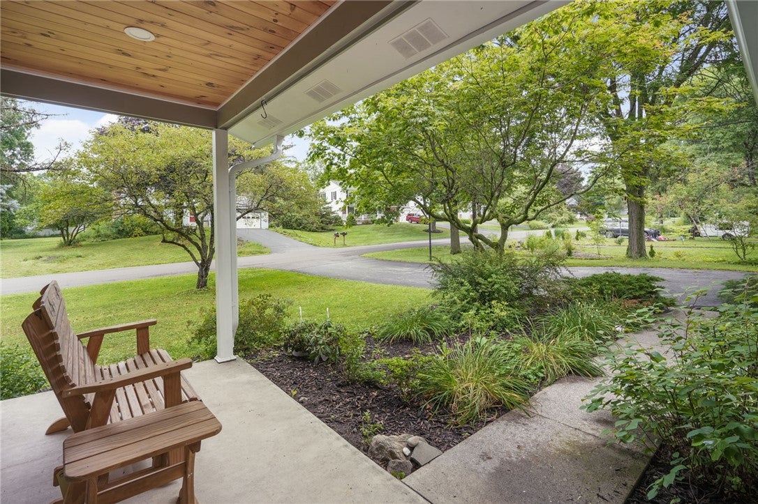 135 Simsbury Drive