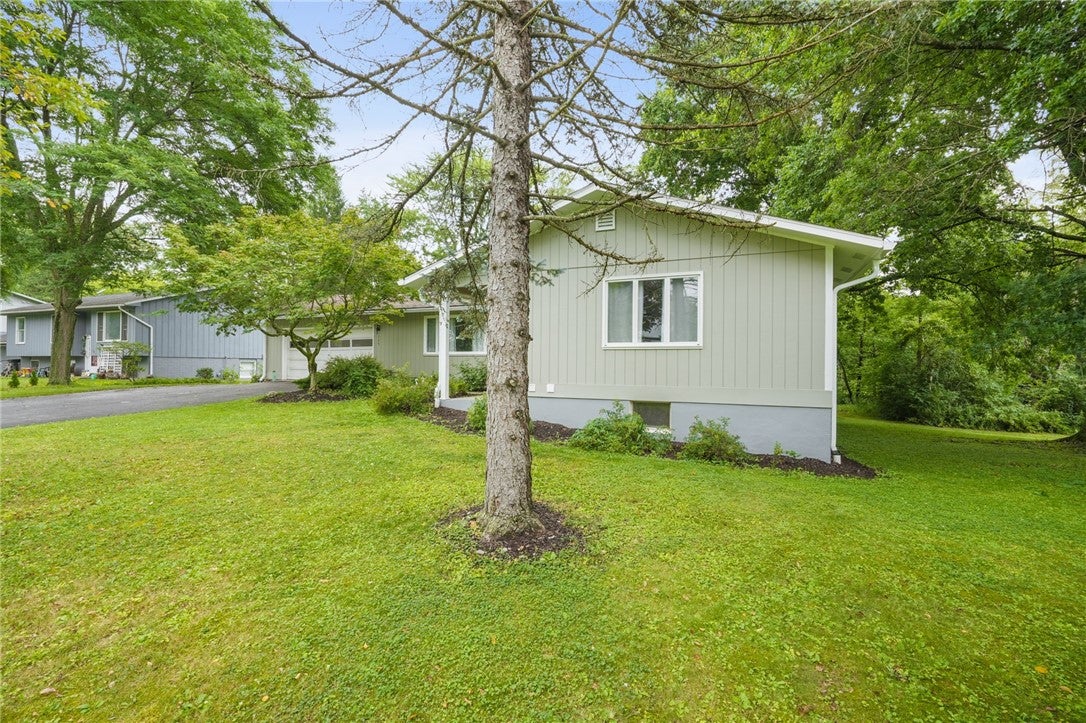 135 Simsbury Drive