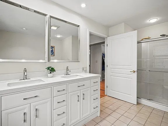 7 Sanctuary Drive Apt. A