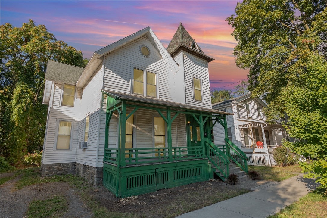316 W Seneca Street