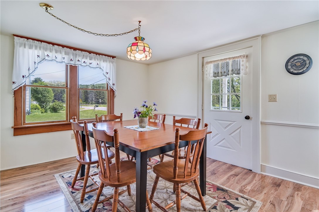 584 Enfield Center Road E