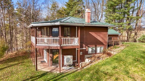 Photo for 142 W Malloryville Road