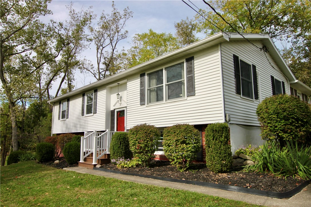 104 Fallsview Drive