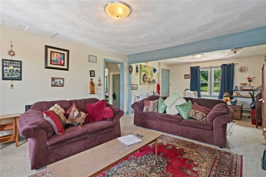 327 Coddington Road