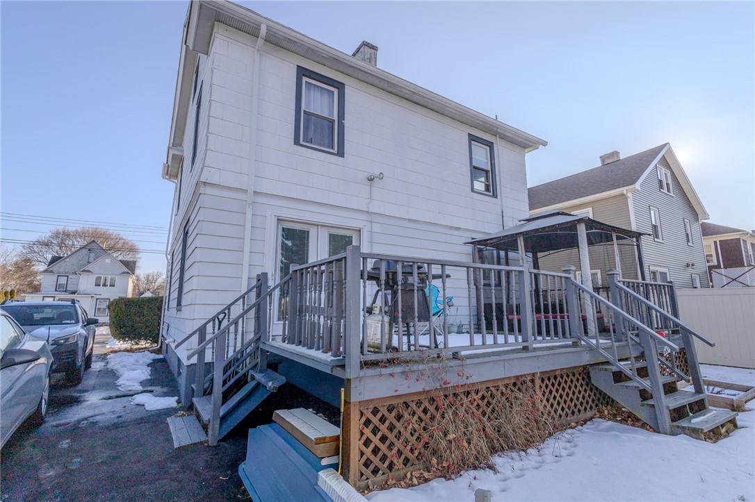220 Kingsbury Avenue