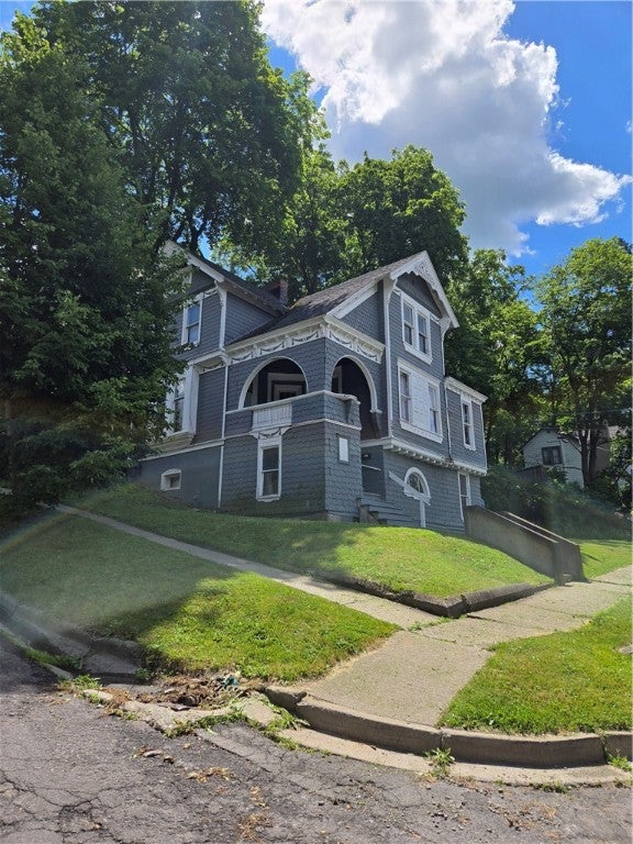 201 Pleasant Street