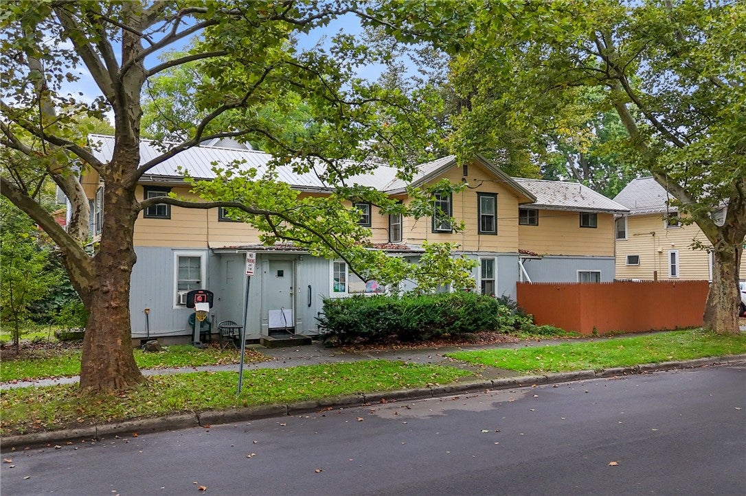 502 W Court Street