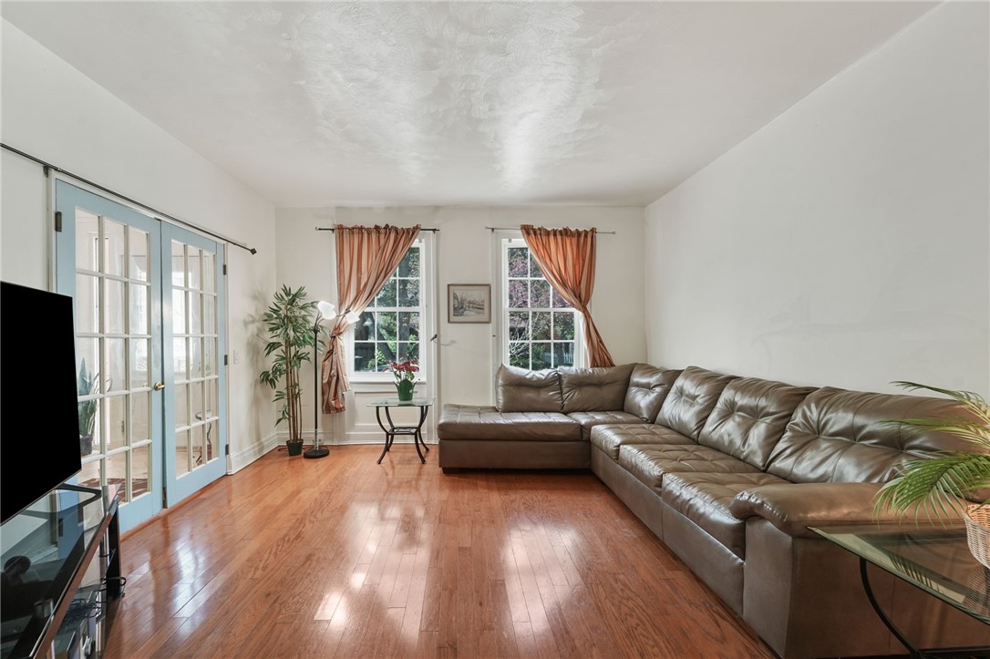 213 S Plain Street, Ithaca, New York image 7