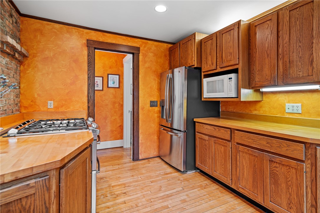 413 Utica Street, Ithaca, New York image 17