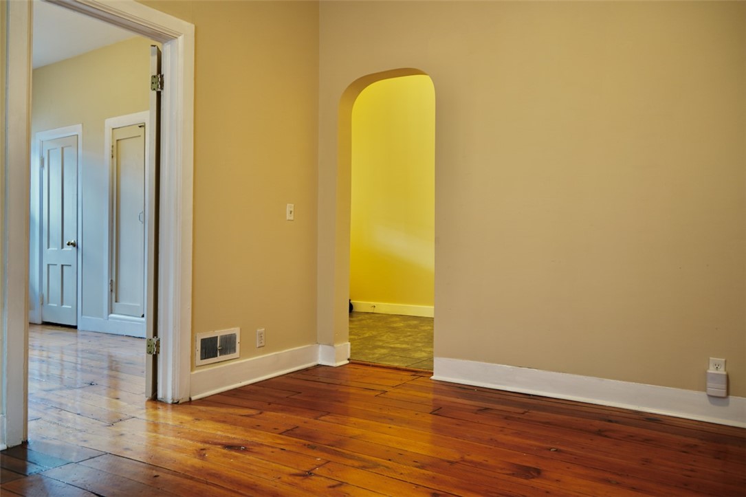 523 S Albany Street, Ithaca, New York image 10