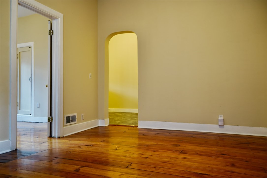 523 S Albany Street, Ithaca, New York image 11