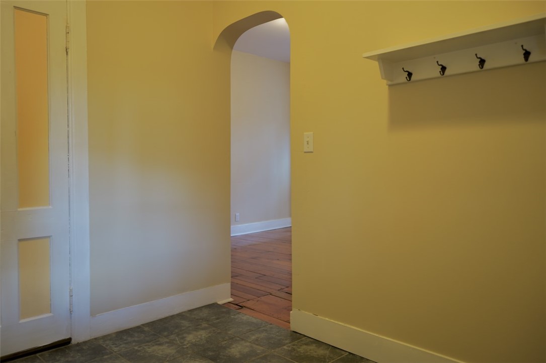 523 S Albany Street, Ithaca, New York image 6
