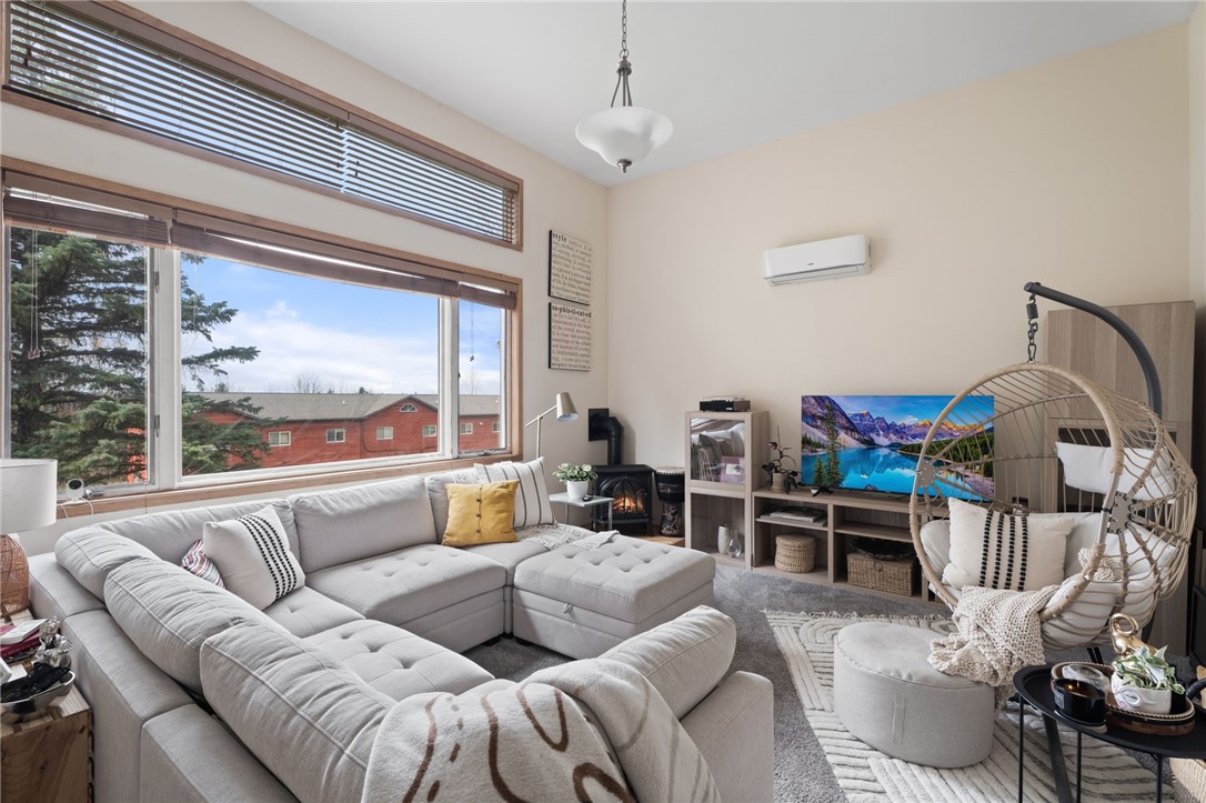 1022 Danby Road