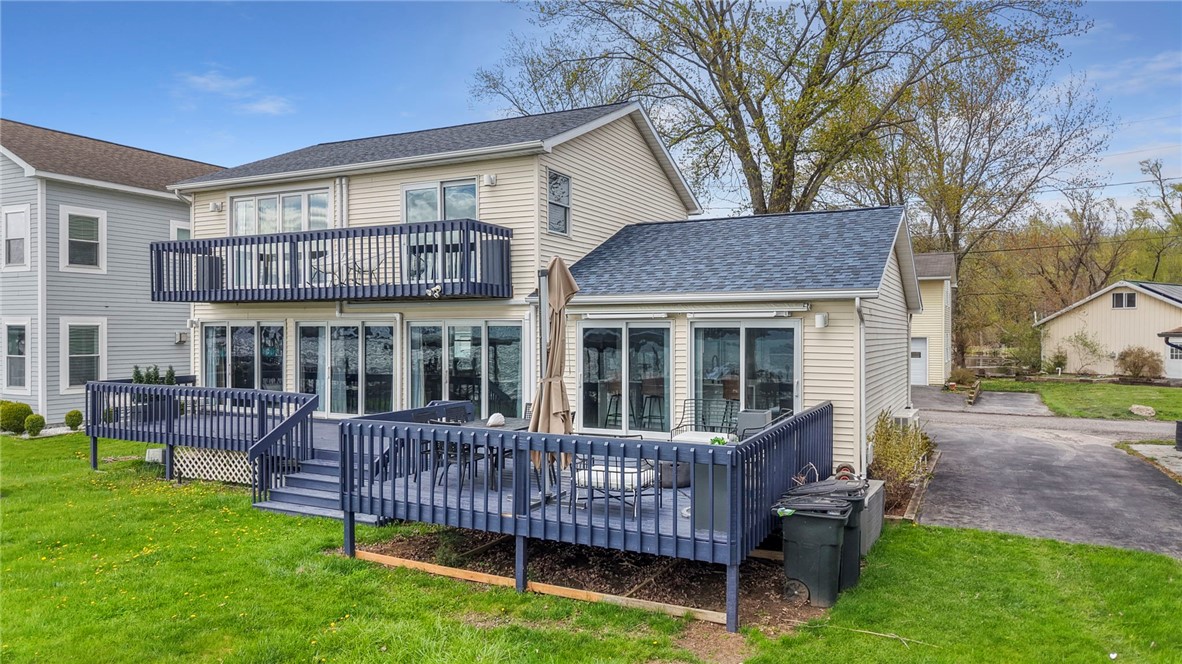 22 Ladoga Park Road W