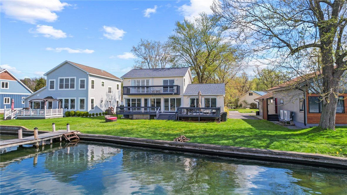 22 Ladoga Park Road W