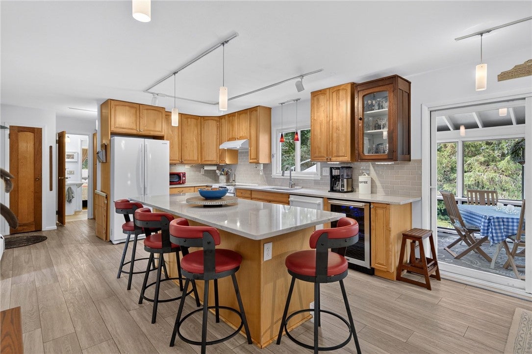 1446 Hanshaw Road
