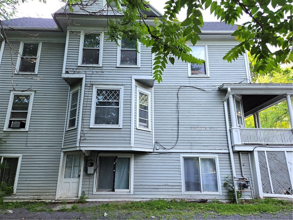 116 - 118 Ferris Place 18