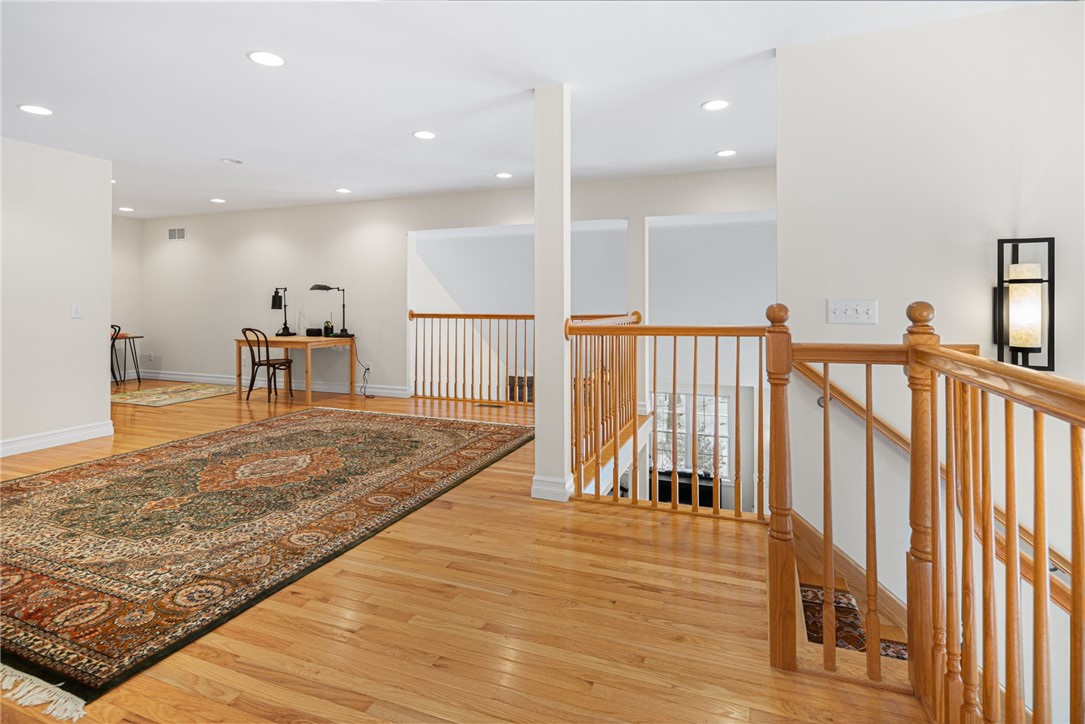 8 Stone Creek Drive, Lansing, New York image 22