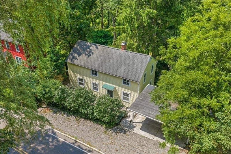 122 Warren Road