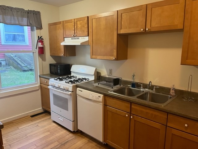 513 S Aurora Street, Ithaca, New York image 8