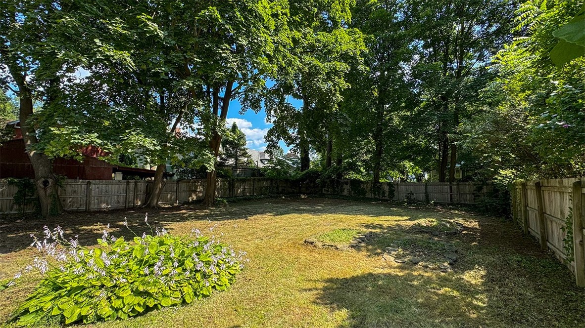 5 Woodland Place