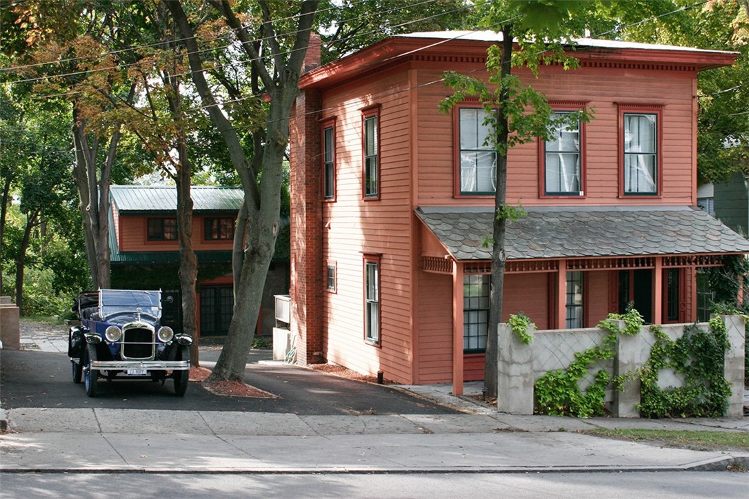 404-406-408 S Aurora Street