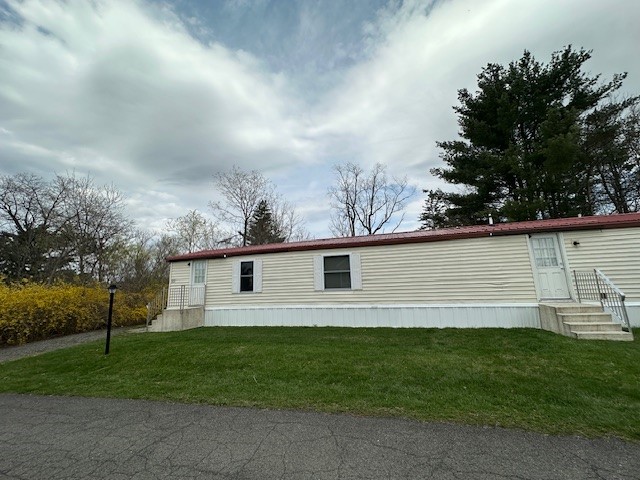 211 Pauls Way, Ithaca, New York image 1
