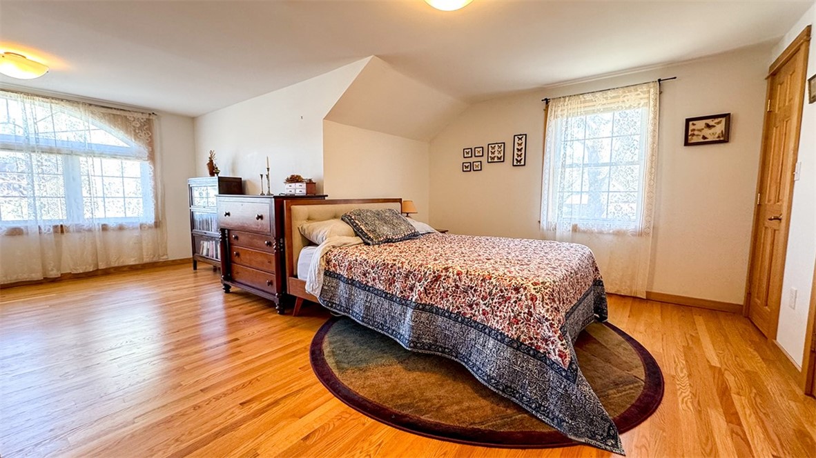 109 W York Street, Ithaca, New York image 21