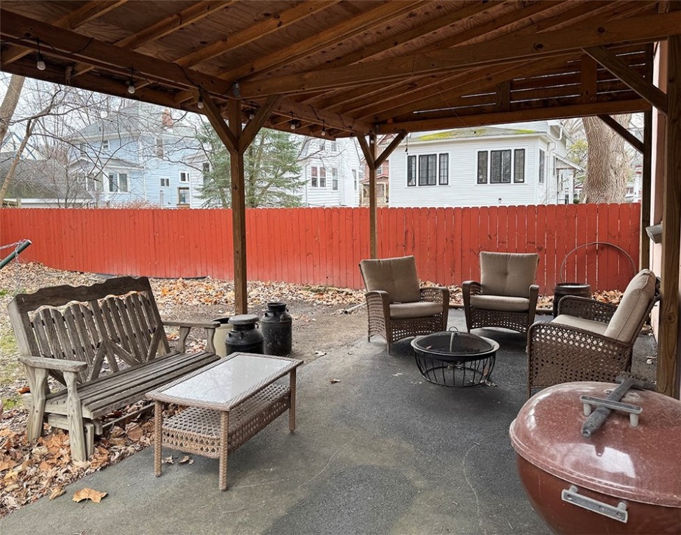 109 W York Street, Ithaca, New York image 35