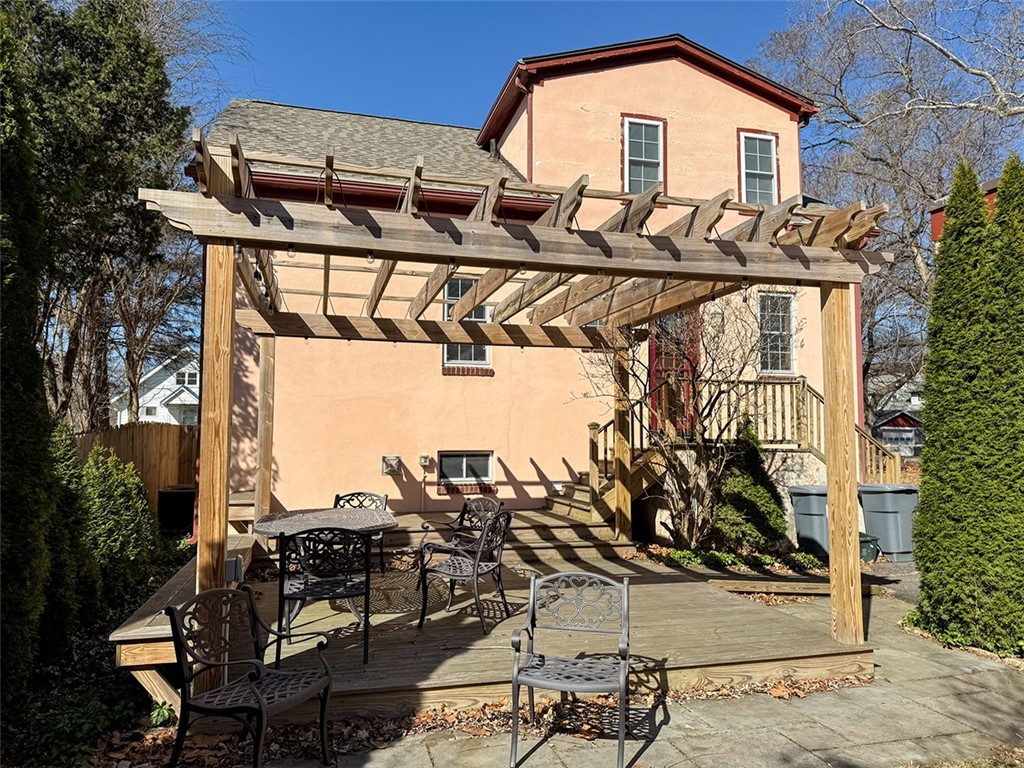 109 W York Street, Ithaca, New York image 6