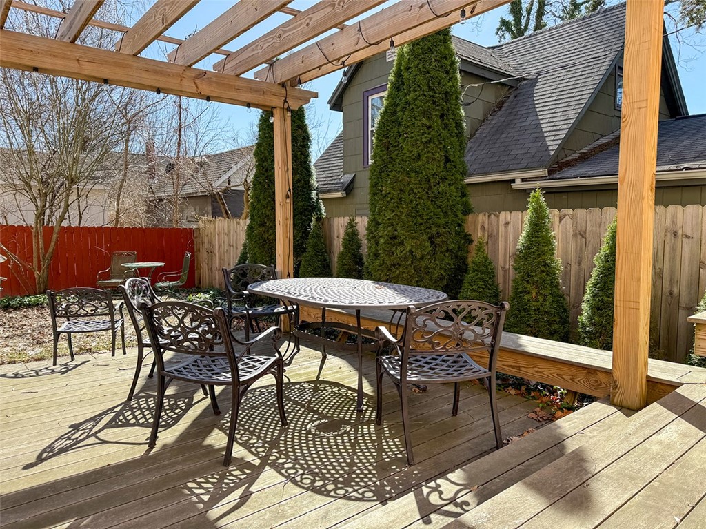 109 W York Street, Ithaca, New York image 14