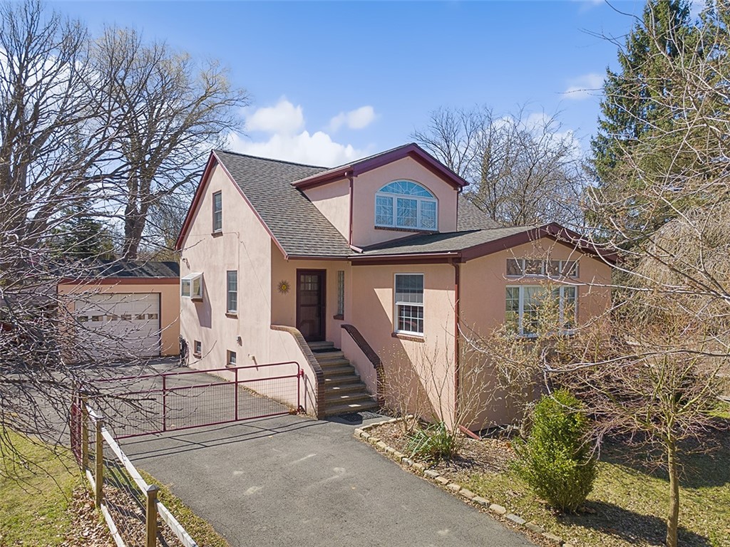 109 W York Street, Ithaca, New York image 1