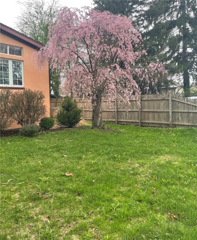 109 W York Street, Ithaca, New York image 37