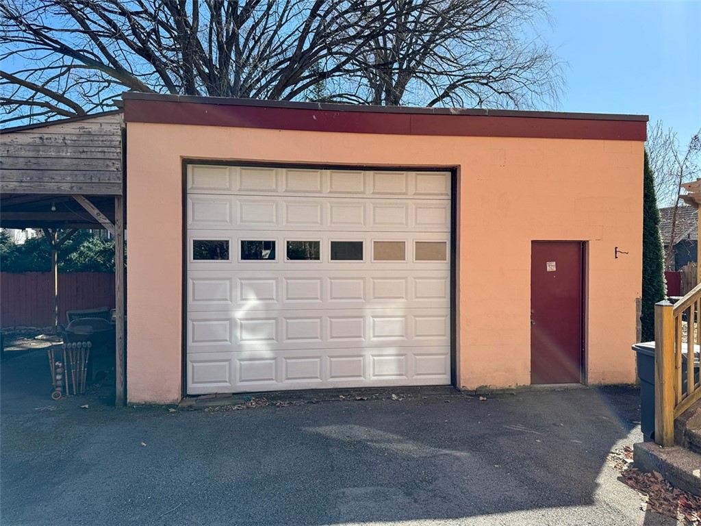 109 W York Street, Ithaca, New York image 32