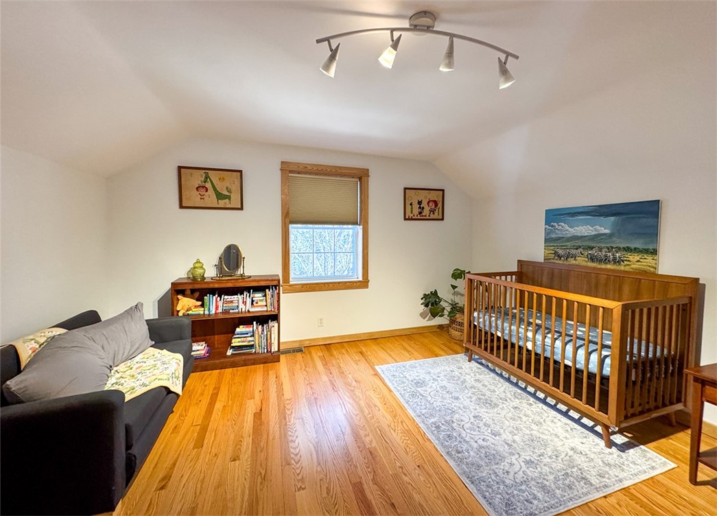 109 W York Street, Ithaca, New York image 23