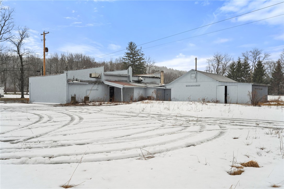 896 Ithaca Road