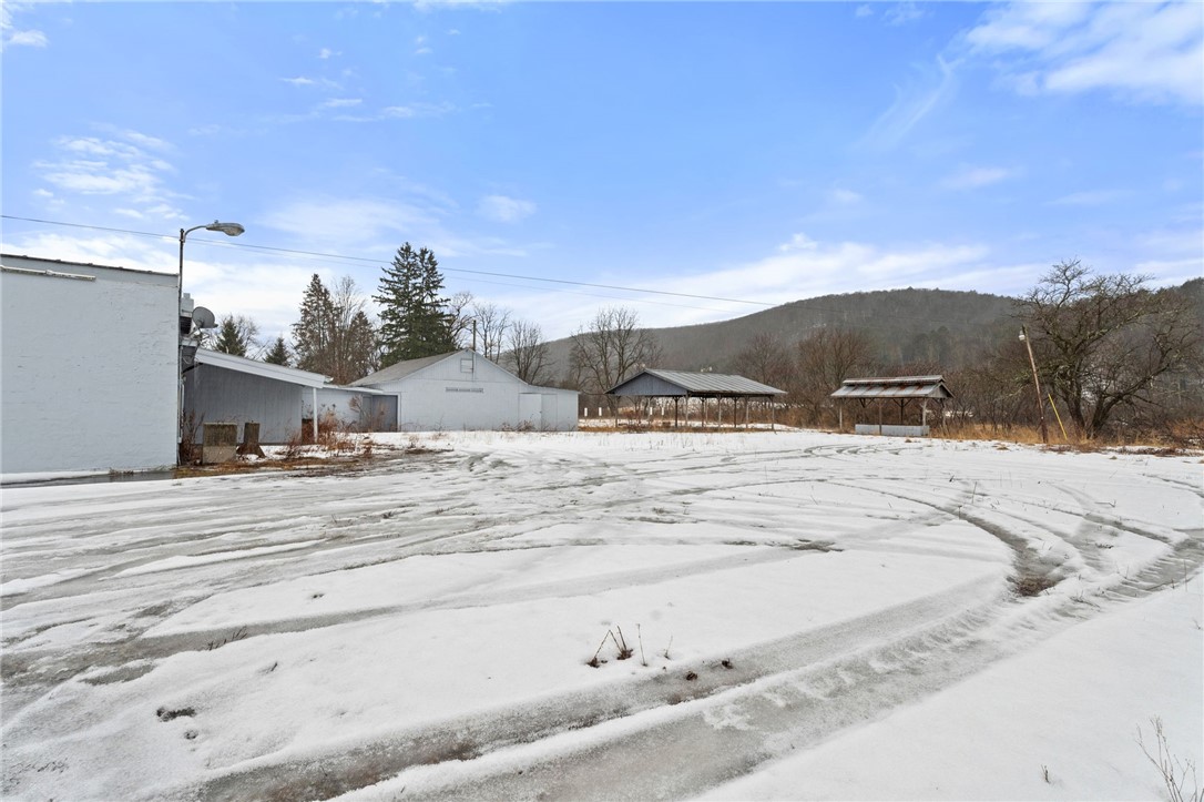 896 Ithaca Road