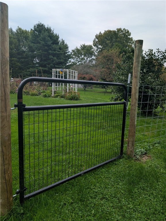 115 N Applegate Road