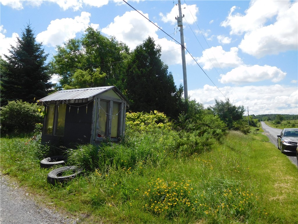 9727 Case (aka Vesa) Road