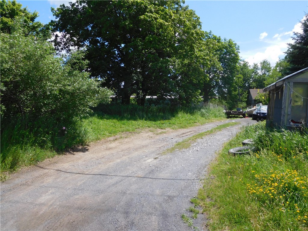 9727 Case (aka Vesa) Road