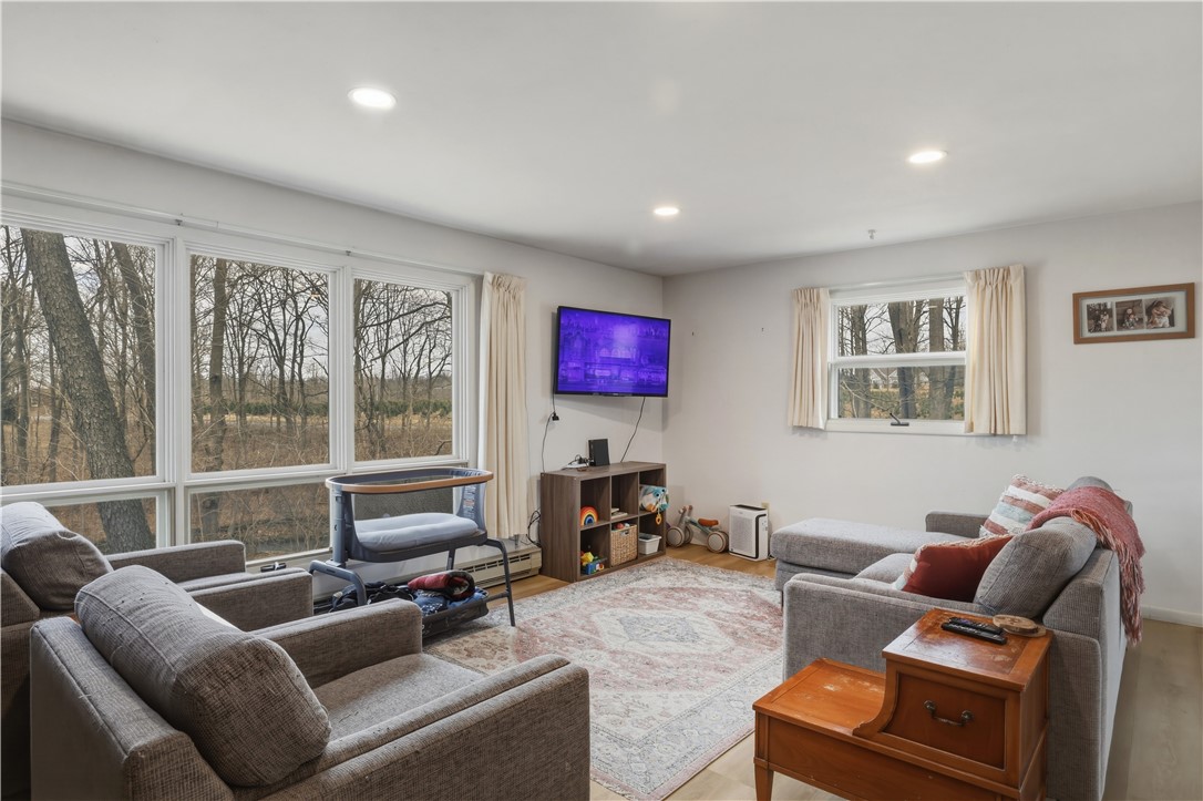 77 Searles Road
