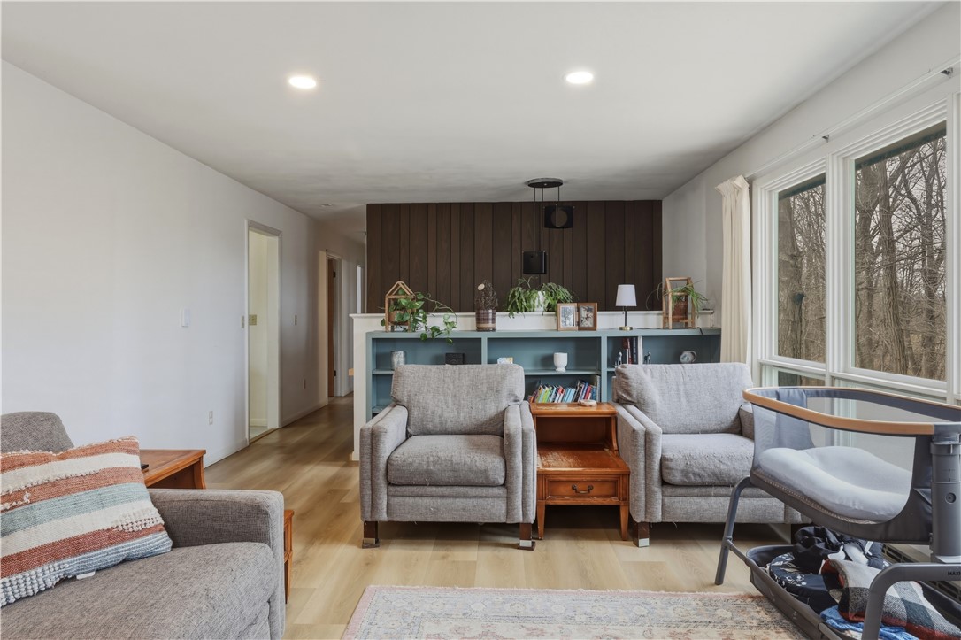 77 Searles Road