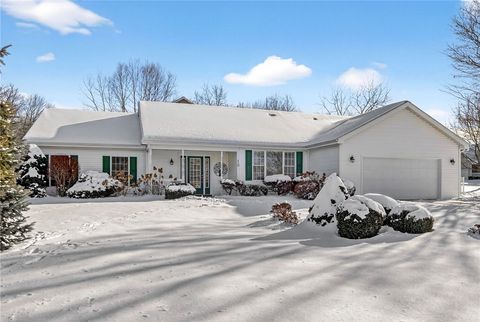 Homes For Sale - 10 Leifs Way<br/> Lansing, NY 14850