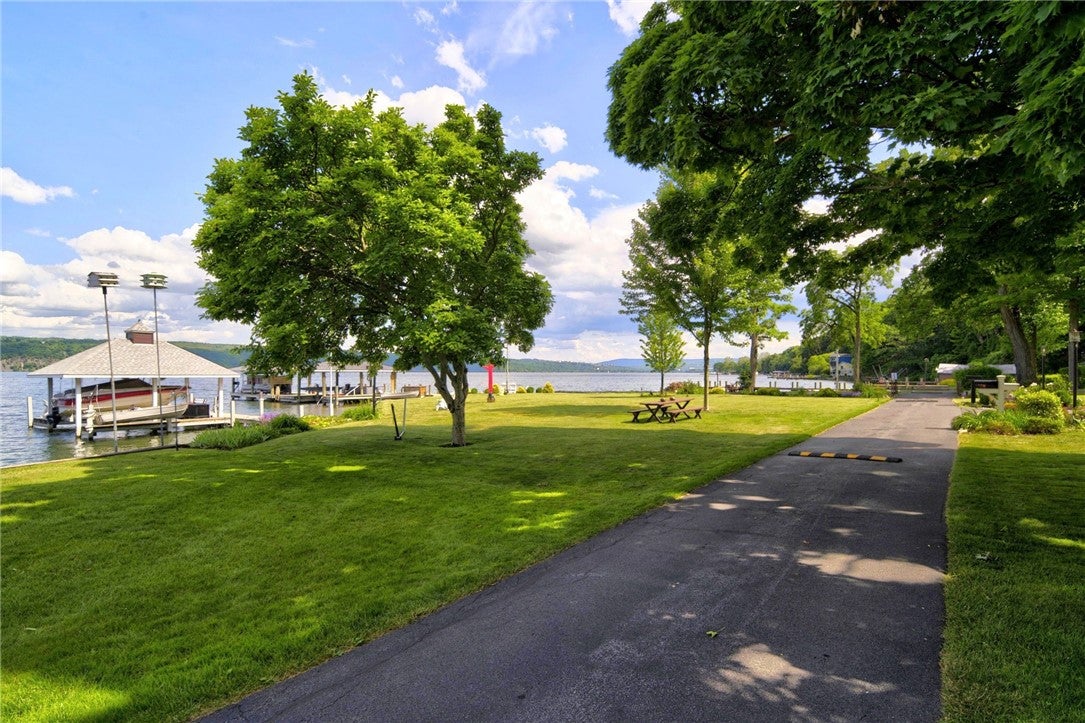 5 Maplewood Point