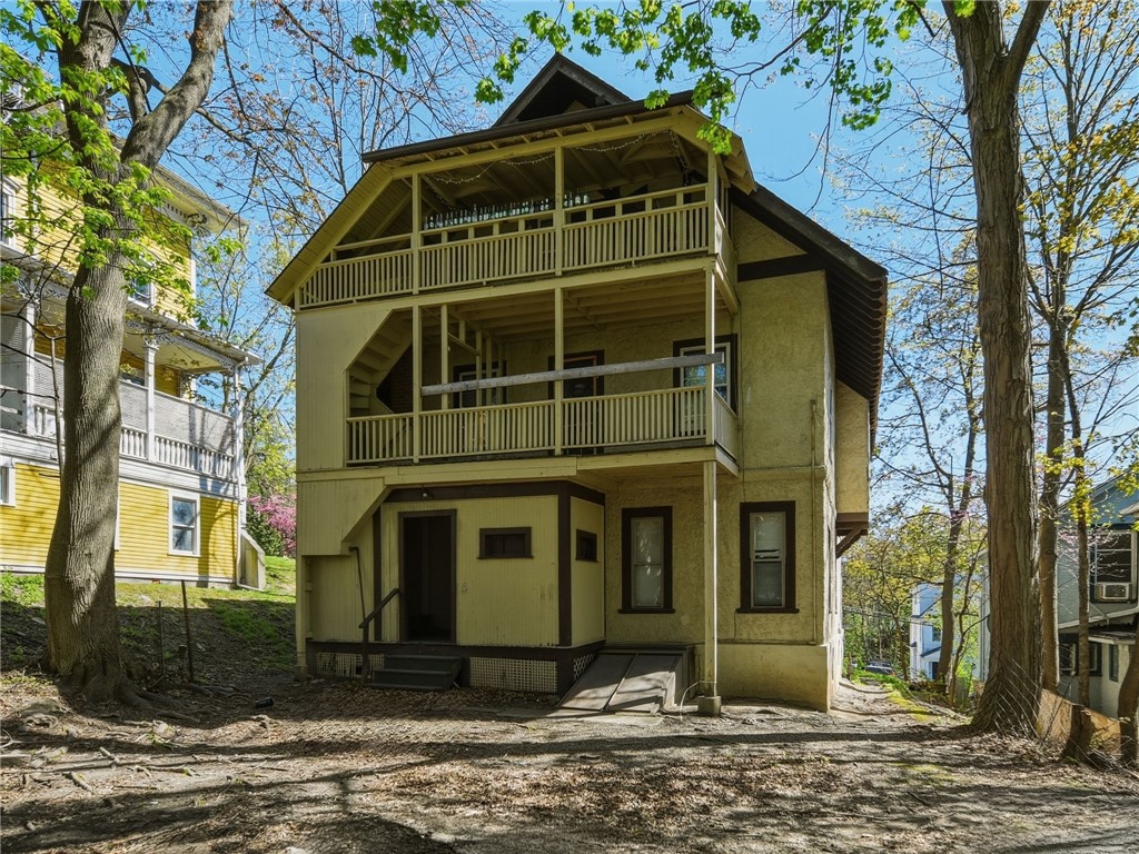 708 E Seneca Street