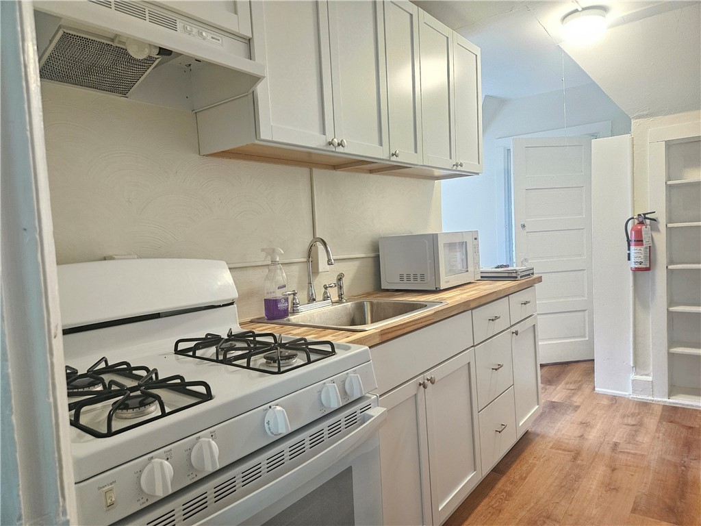 614-618 E State Street 5