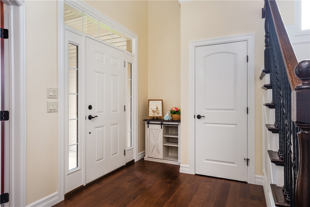 2 Woodland Way