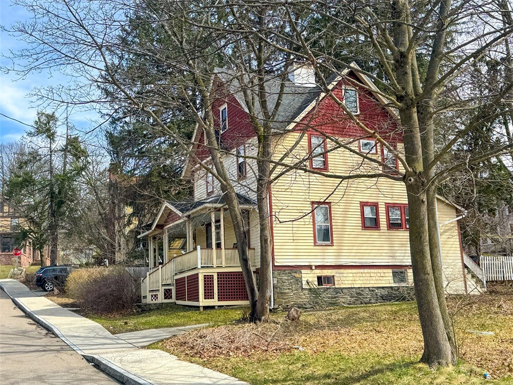 105 Valentine Place